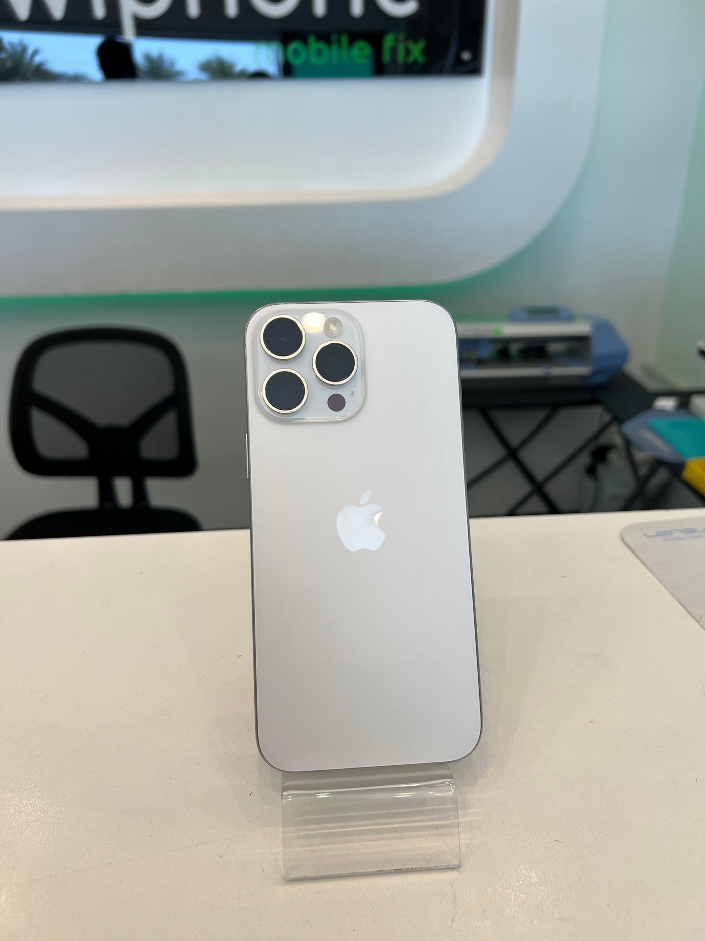 iPhone 16 Pro Max 256GB Titanio Blanco (Open box)